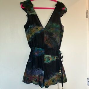 Beautiful Meghan peacock shorts romper